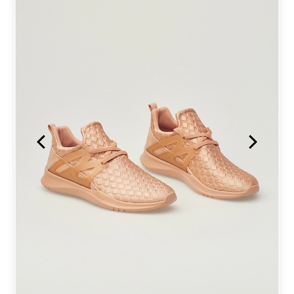 🔮NWT Fabletics Sneakers Quilted Indio Rose Gold - Picture 4 of 11